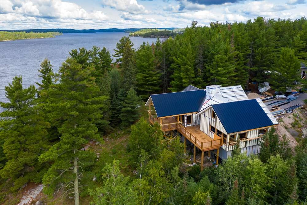 Lakeside cabin under construction ©robert lowdon