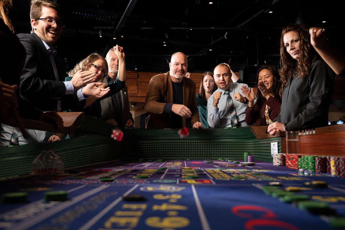 Players anticipating results of dice roll ©robert lowdon