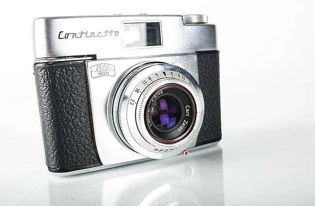Vintage zeiss ikon camera