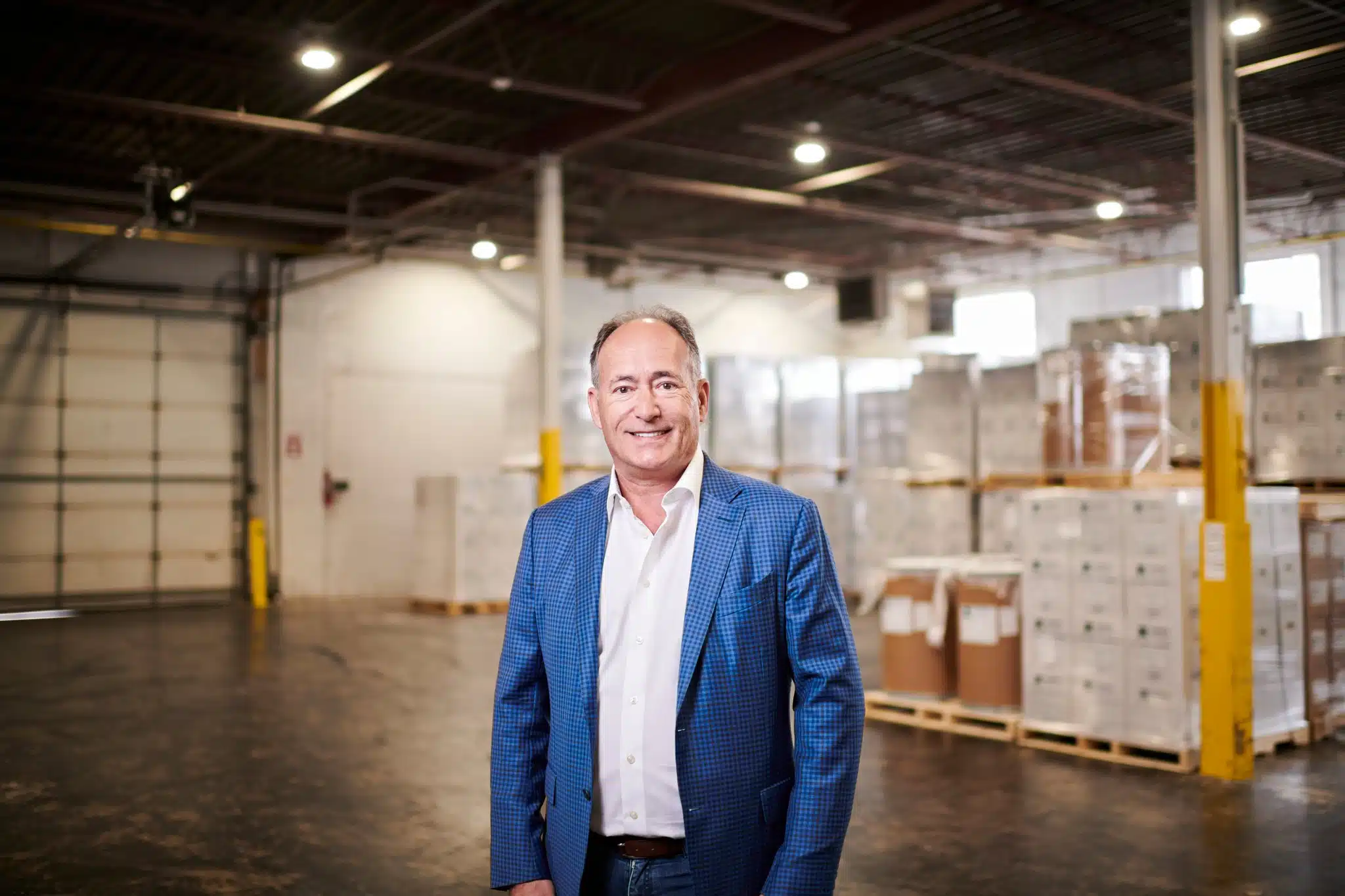 The following is a case study about a photography project we completed for technical adhesives, a manufacturer of industrial adhesives. Our client was looking for photographs of their employees working in their laboratory, manufacturing, and shipping facilities, to help tell the story of their brand.