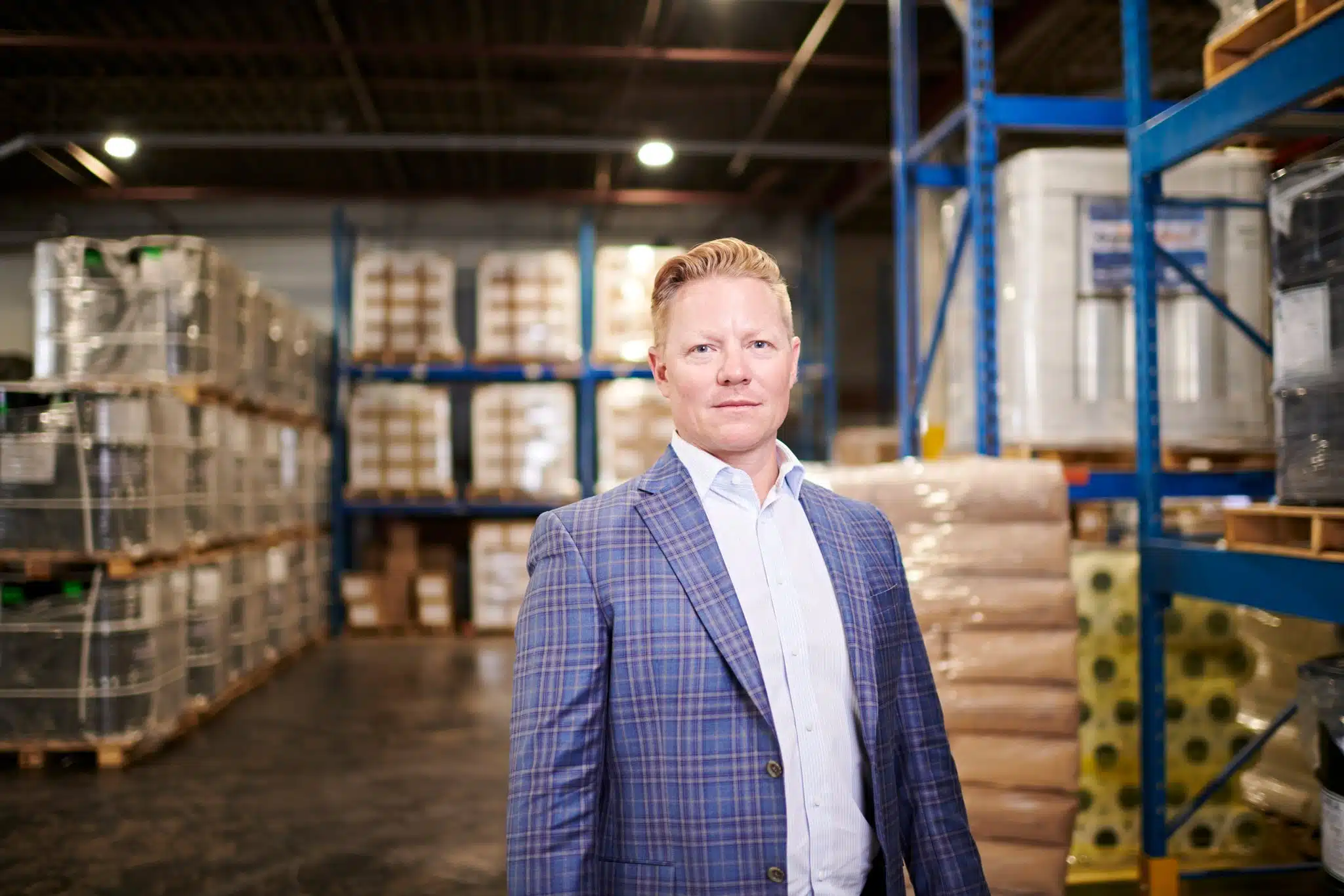 The following is a case study about a photography project we completed for technical adhesives, a manufacturer of industrial adhesives. Our client was looking for photographs of their employees working in their laboratory, manufacturing, and shipping facilities, to help tell the story of their brand.