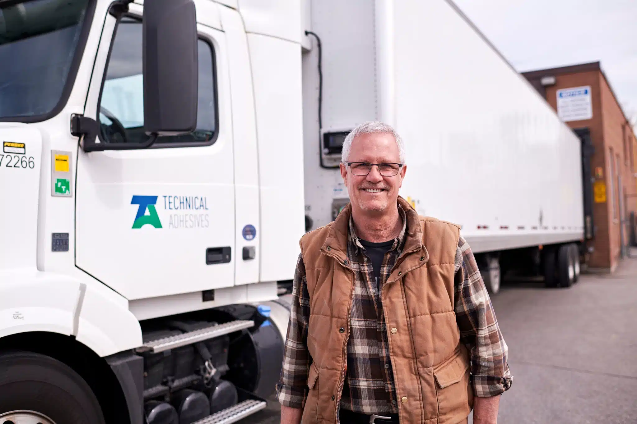 The following is a case study about a photography project we completed for technical adhesives, a manufacturer of industrial adhesives. Our client was looking for photographs of their employees working in their laboratory, manufacturing, and shipping facilities, to help tell the story of their brand.