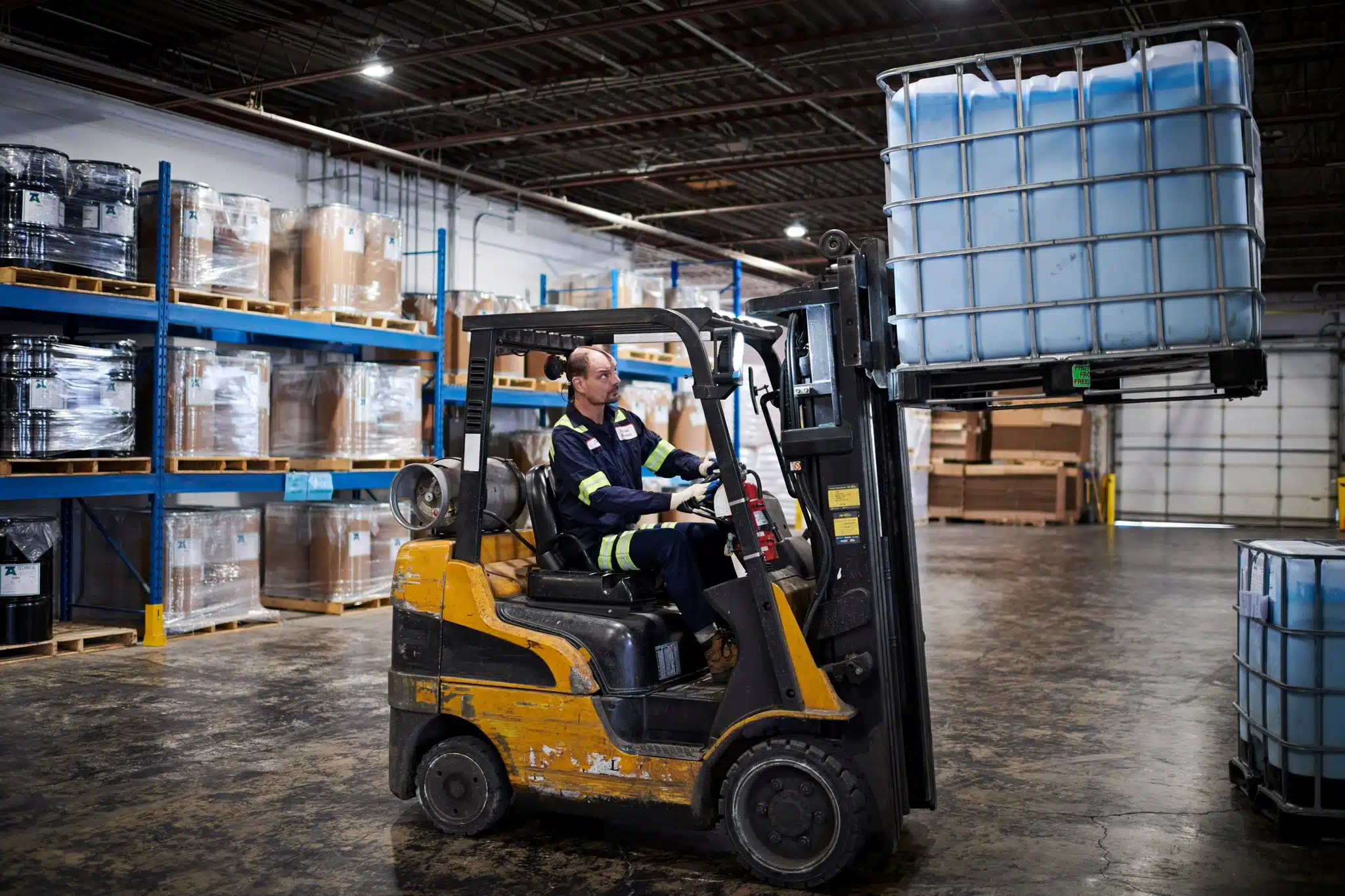 The following is a case study about a photography project we completed for technical adhesives, a manufacturer of industrial adhesives. Our client was looking for photographs of their employees working in their laboratory, manufacturing, and shipping facilities, to help tell the story of their brand.