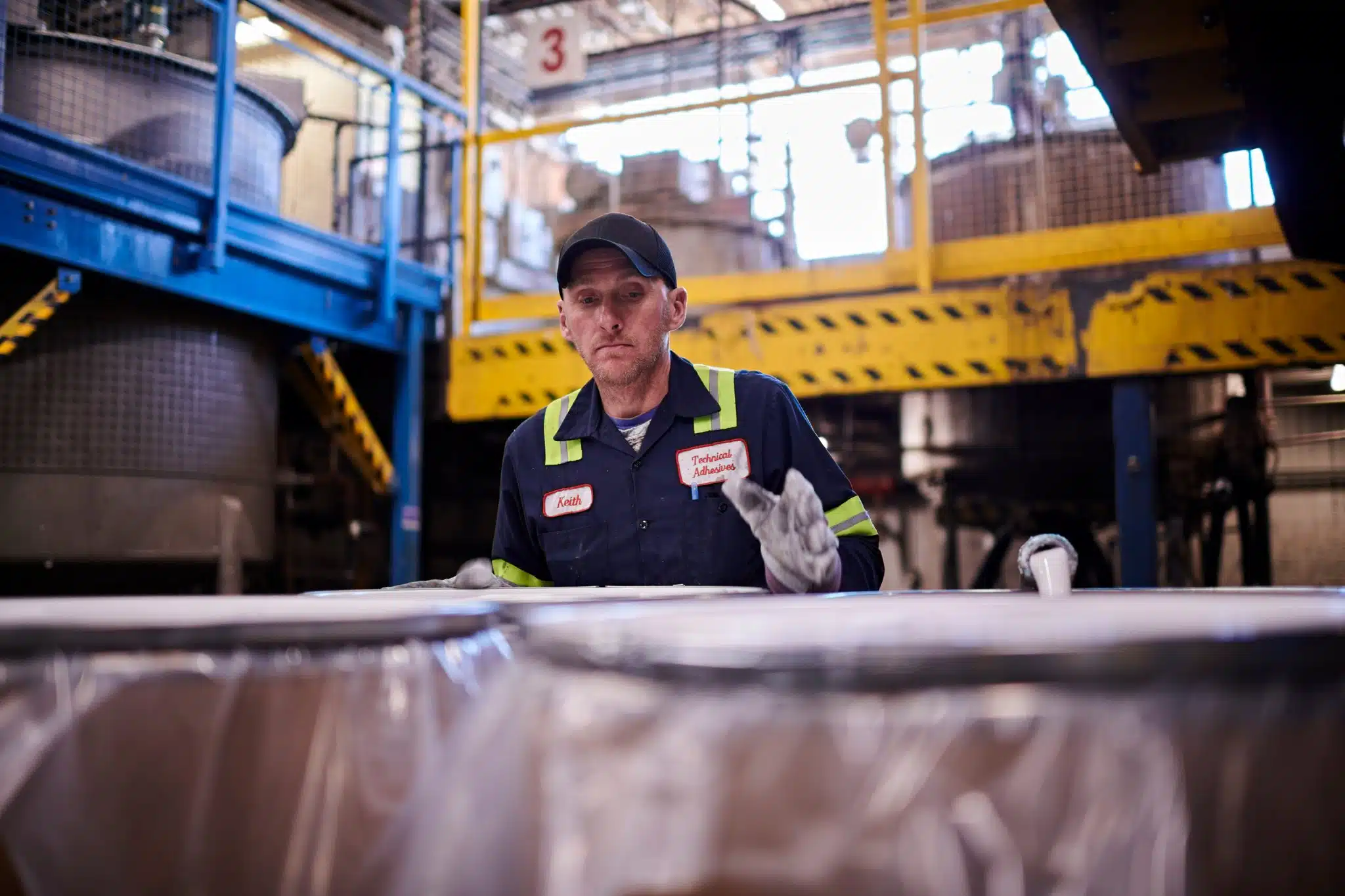 The following is a case study about a photography project we completed for technical adhesives, a manufacturer of industrial adhesives. Our client was looking for photographs of their employees working in their laboratory, manufacturing, and shipping facilities, to help tell the story of their brand.