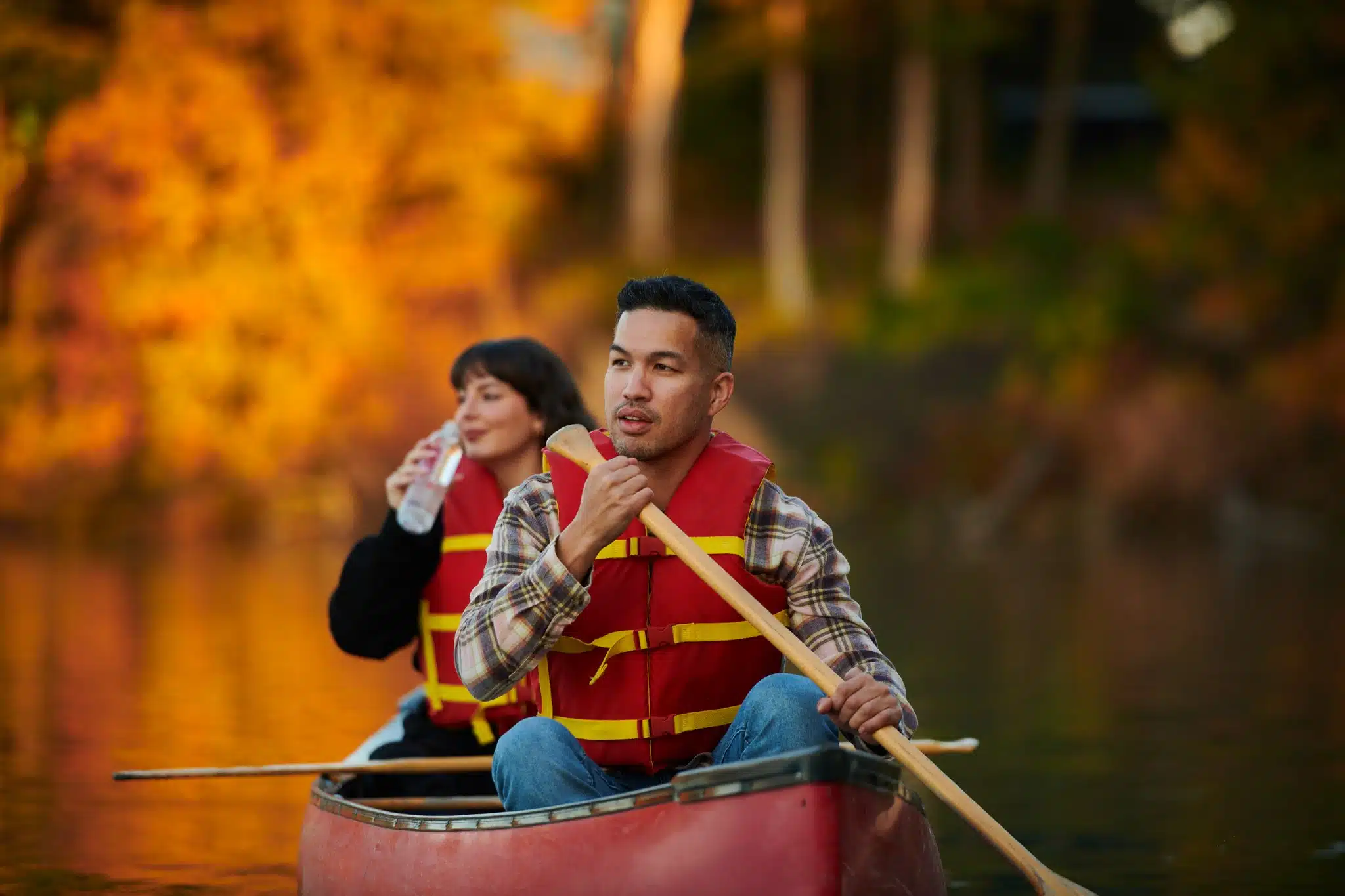 Crafting a newsletter that converts readers into loyal customers requires more than just compelling copy. The right images can significantly boost engagement, retention, and click-through rates. But how do you select the perfect visuals for your newsletter campaigns? In this post, we will explore the benefits of using images in email newsletters, provide tips on choosing the right images, and help you understand what your audience will most likely engage with.