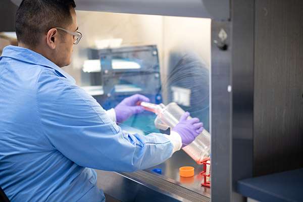 Photographing A Large Medical Research Facility - Dsc 8086Copy Lab technician working with different viruses