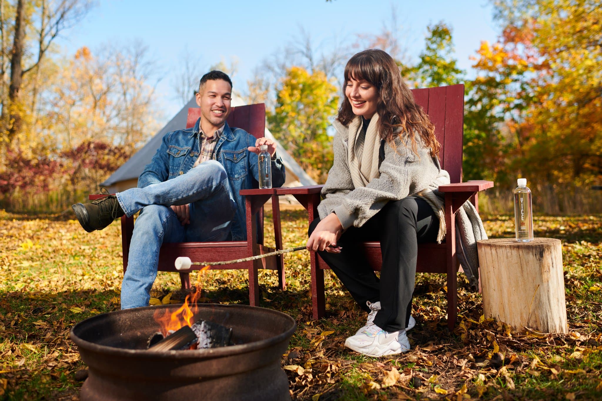 In an era where digital content is as ubiquitous as leaves in the wind, finding ways to truly grab consumers’ attention can start to feel like a sisyphean task. However, thanks to the constantly evolving state of the online world and the huge numbers of new consumers every year, creating visual content for social media that stops people in their tracks is still very much an achievable goal.