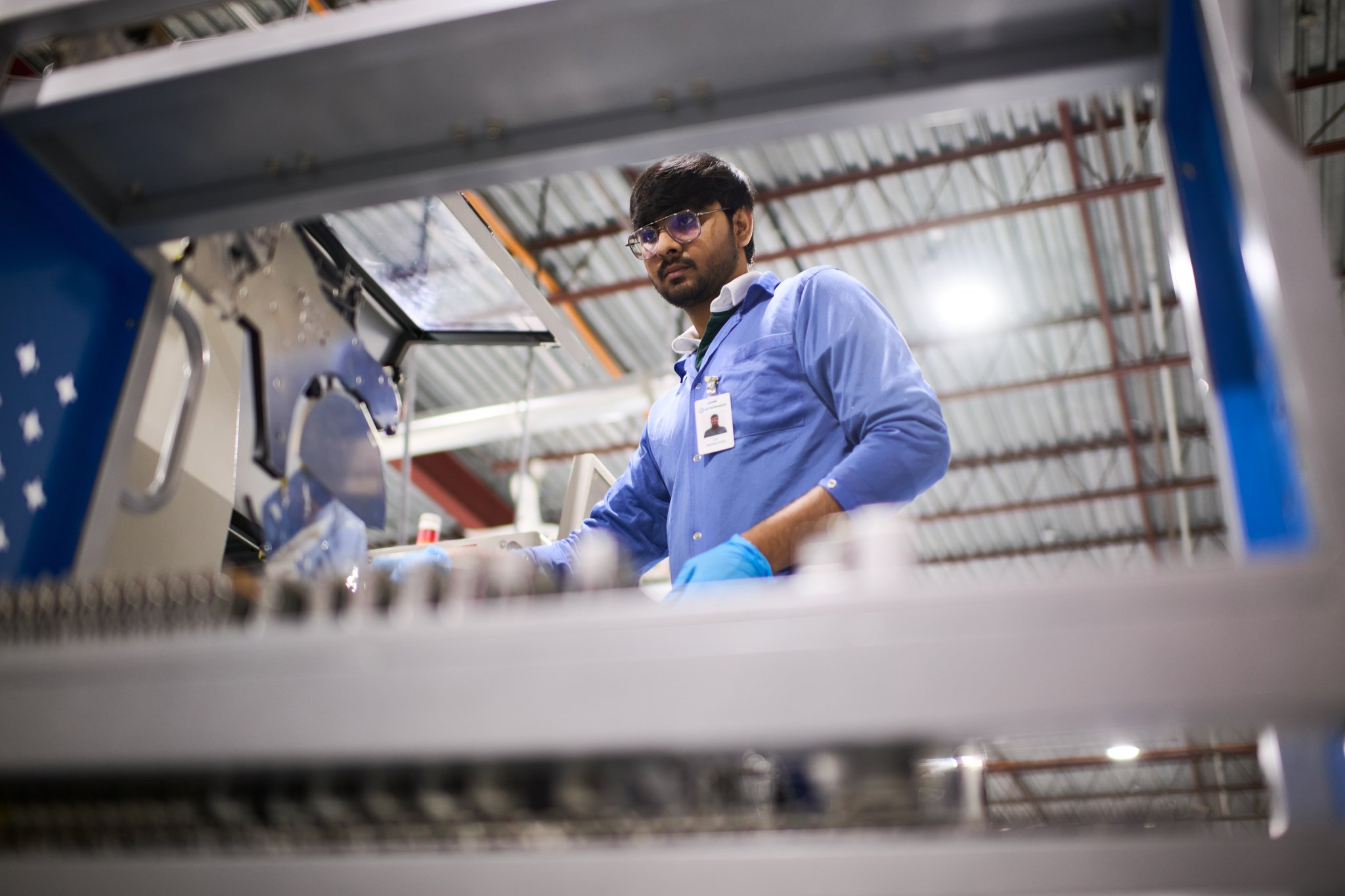 This blog post explores the role of recruitment photography in enhancing employee recruitment strategies, dives into why images are pivotal in the hiring process, and discusses how to measure the success of these visual strategies.