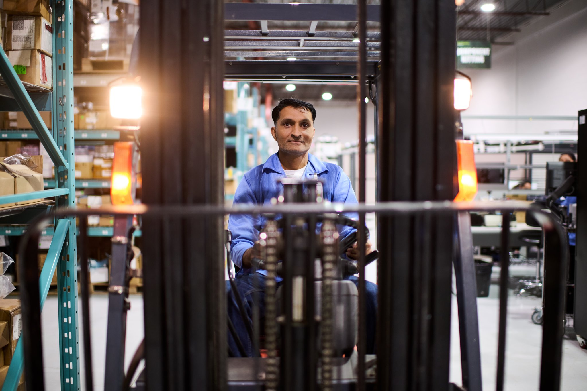 In today’s rapidly evolving marketplace, the concept of brand humanization has emerged as a pivotal strategy for businesses seeking to forge stronger connections with their target audience. When writing additional articles for our blog on topics such as trust and authenticity, the idea of humanization frequently arose. It felt worthwhile to dig deeper and explore why the concept of brand humanization is so prevalent in business.