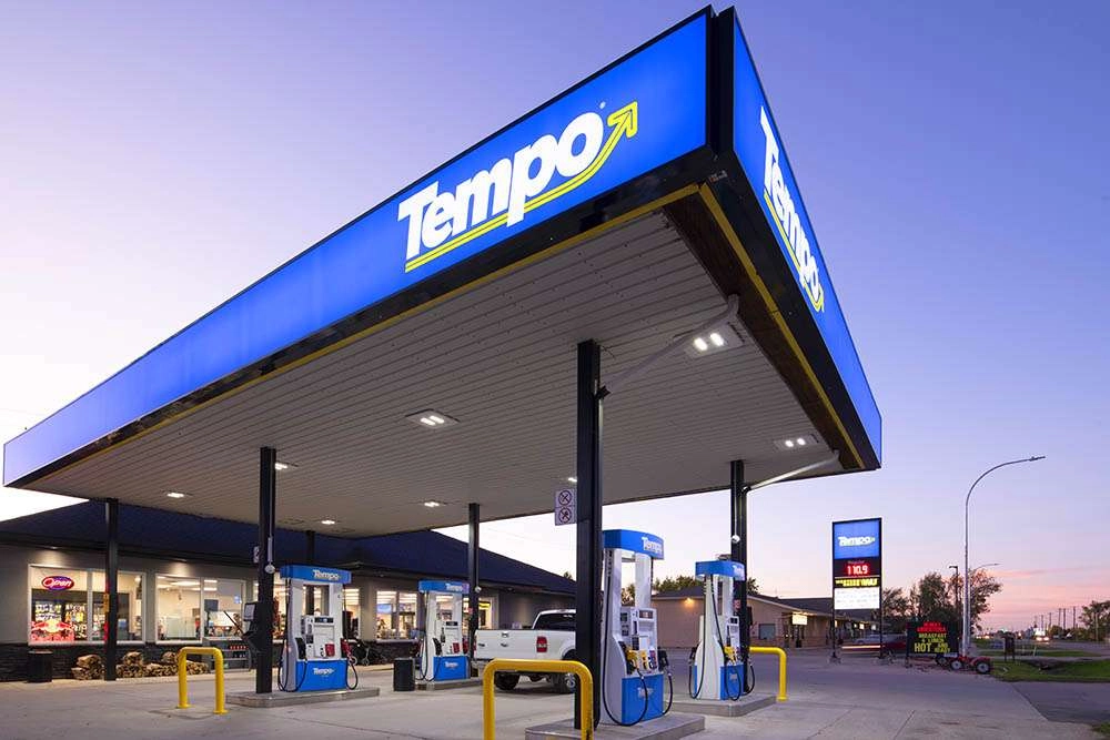 Tempo Gas Station Photography : On Brand - Gas Station Photography 005 Early twilight with the sun setting in the distance. Conditions are really essential in these images, in the a nice moderate sunset is very complimentary, where a more dramatic one could take away from the image. © robert lowdon