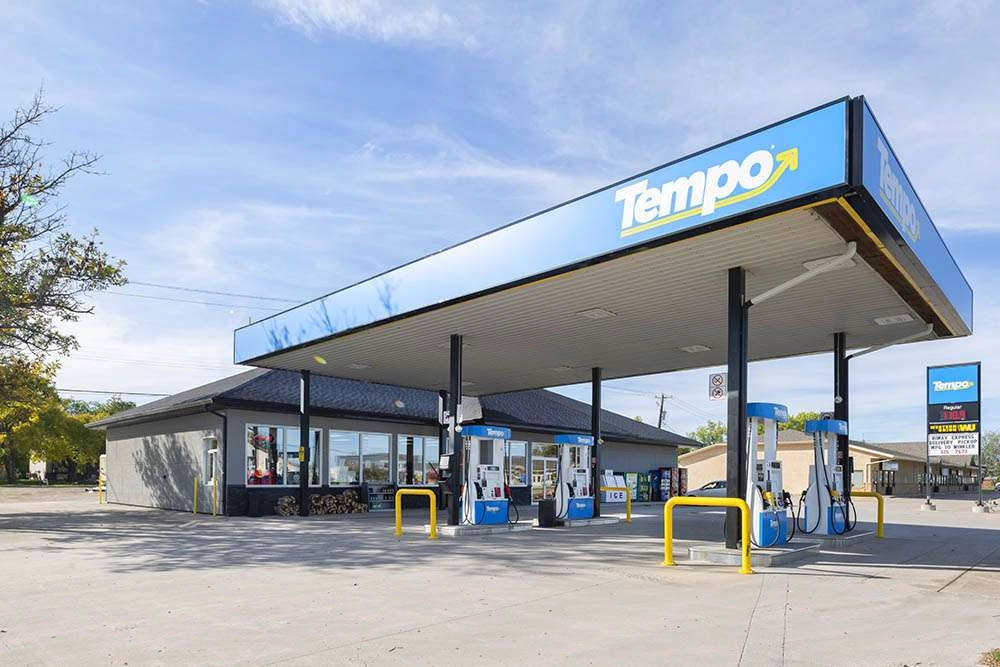 Tempo Gas Station Photography : On Brand - Gas Station Photography 007 Daylight adds a different feel to the property. © robert lowdon