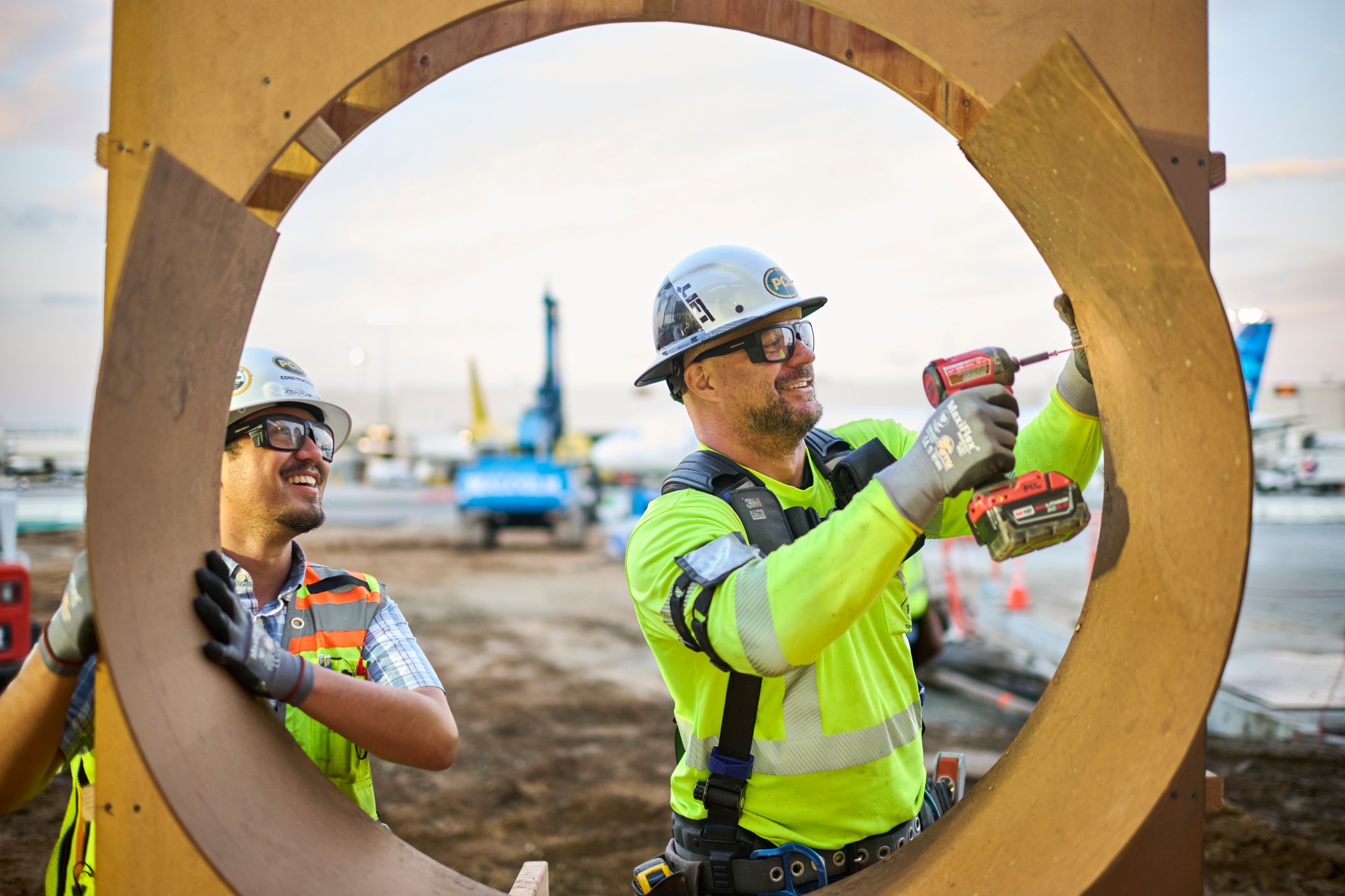 This blog post explores the role of recruitment photography in enhancing employee recruitment strategies, dives into why images are pivotal in the hiring process, and discusses how to measure the success of these visual strategies.