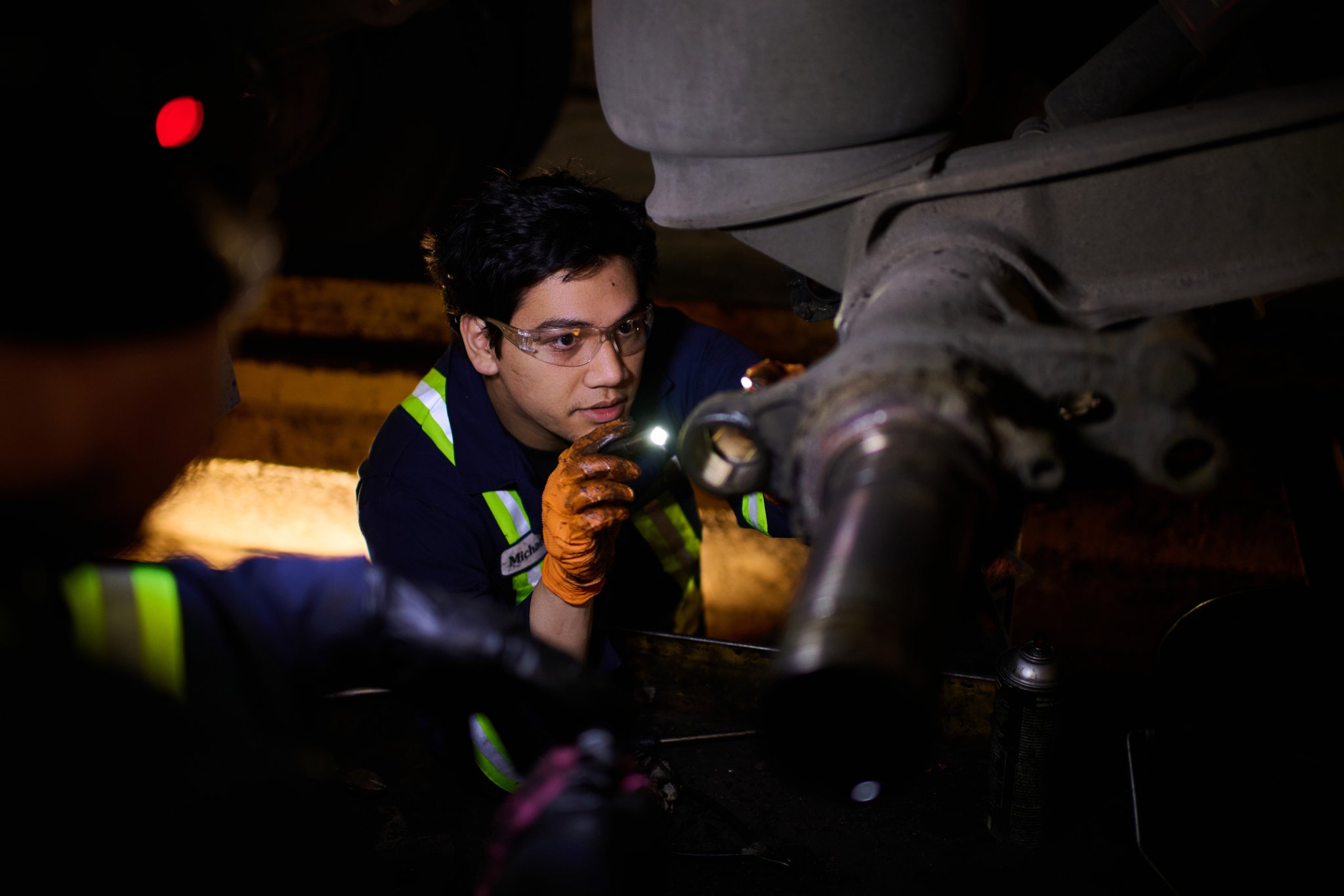 In today’s rapidly evolving marketplace, the concept of brand humanization has emerged as a pivotal strategy for businesses seeking to forge stronger connections with their target audience. When writing additional articles for our blog on topics such as trust and authenticity, the idea of humanization frequently arose. It felt worthwhile to dig deeper and explore why the concept of brand humanization is so prevalent in business.