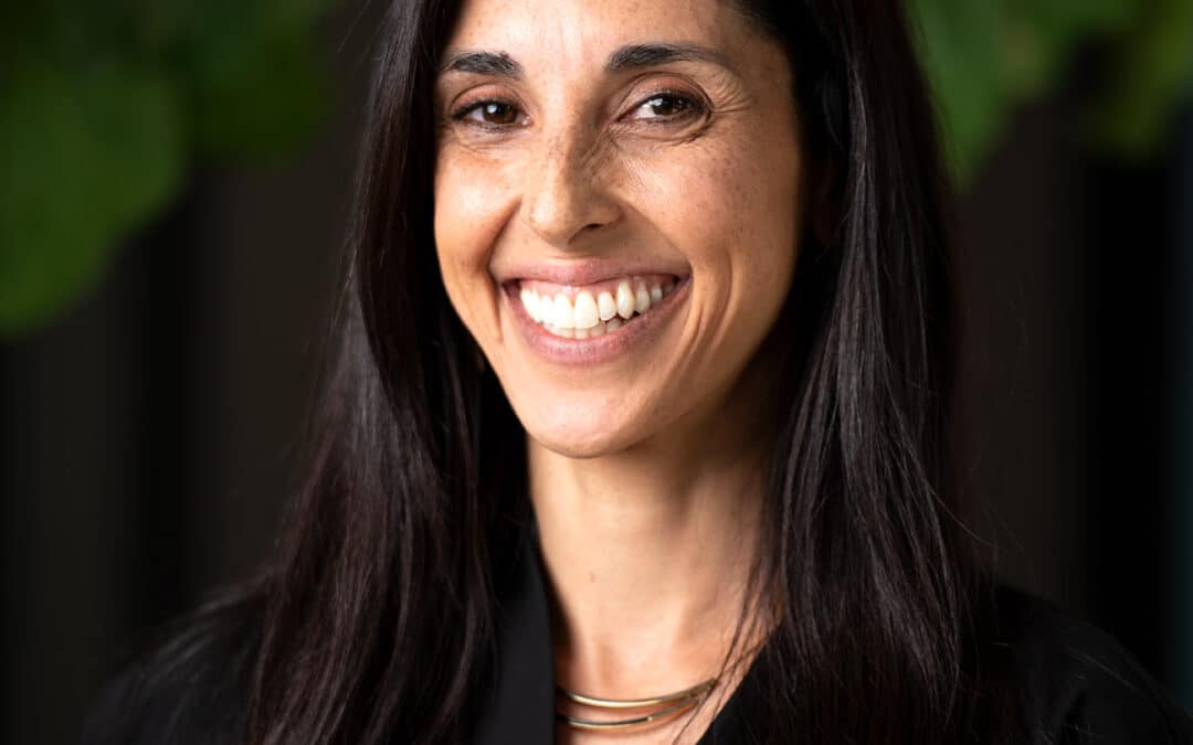 10 Headshot Tips To Make You Look Great