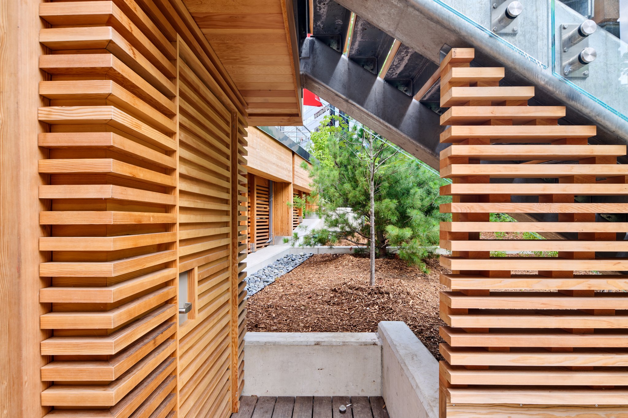 The following is a case study about an architectural mall photography project we completed for ellisdon, a leading global construction services company. They recently completed a renovation at the world exchange plaza in ottawa, and we were tasked with completing photography of the refresh, along with drone photography of the exterior.